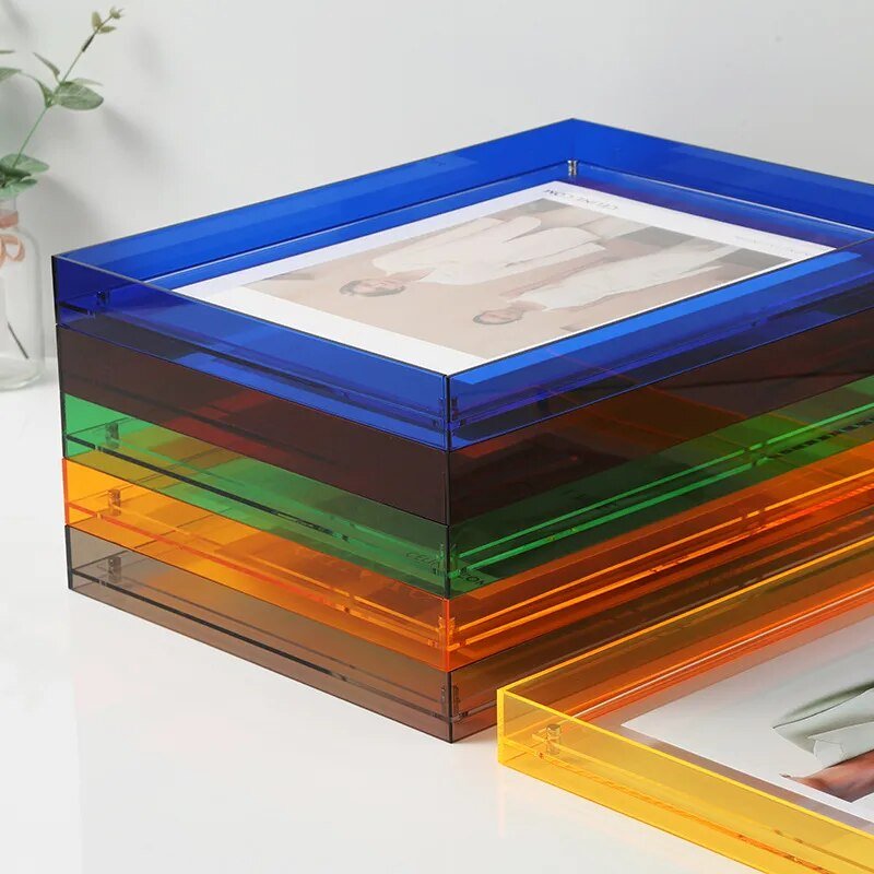 Vibrant Clear Plastic Picture Frame Wall Mount - VogeLuxe