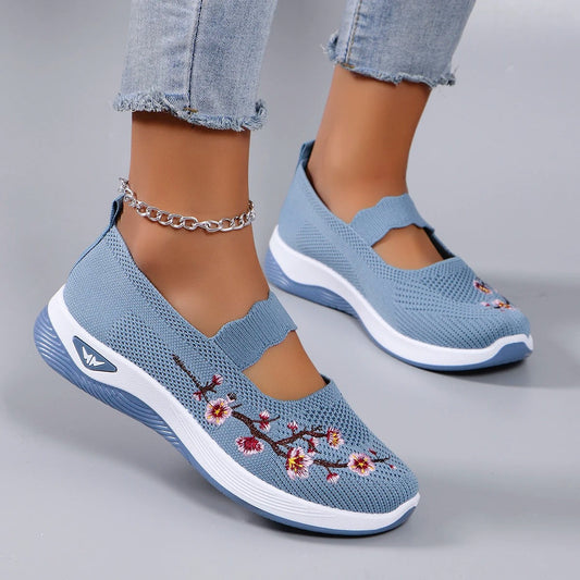 Comfortable Airy Supportive Walking Shoes - VogeLuxe
