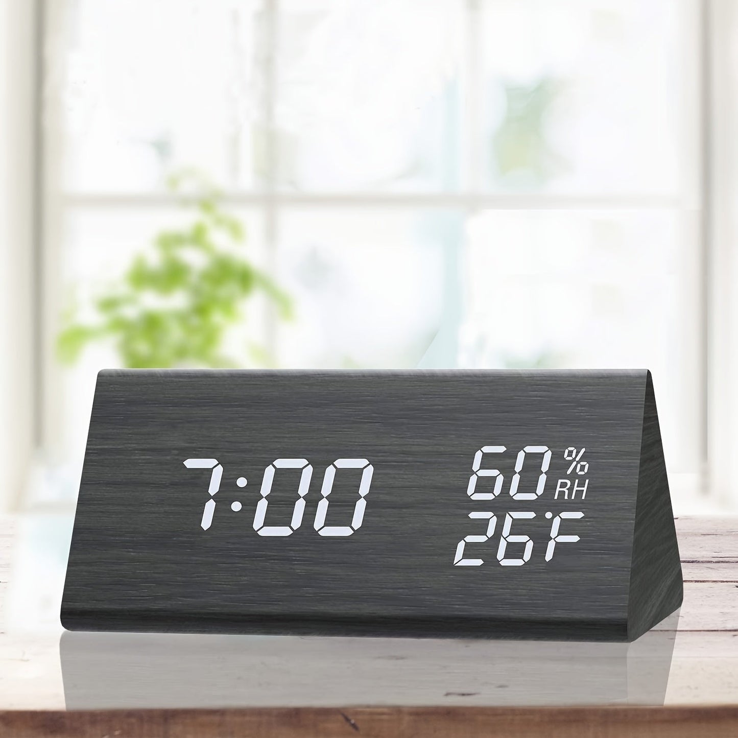 Smart Wood LED Clock with Temperature and Humidity