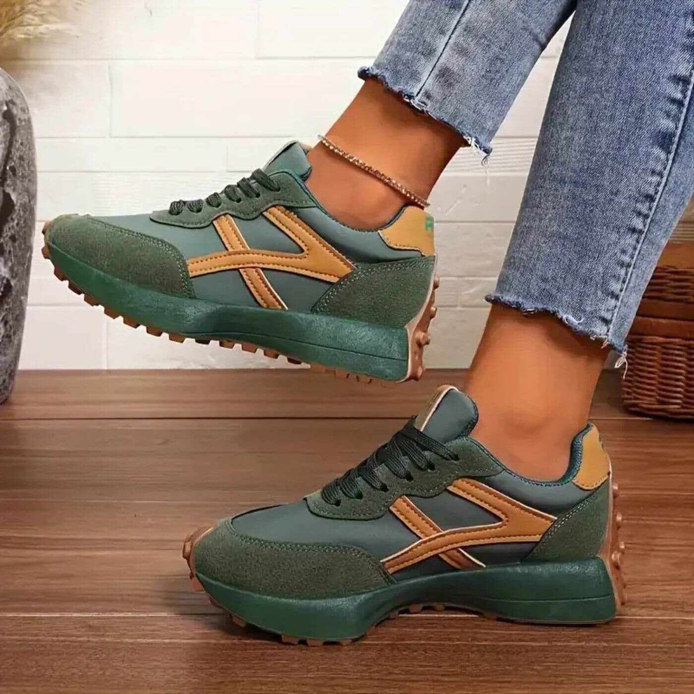 Daphina | Cushioned Ladies Running Sneakers