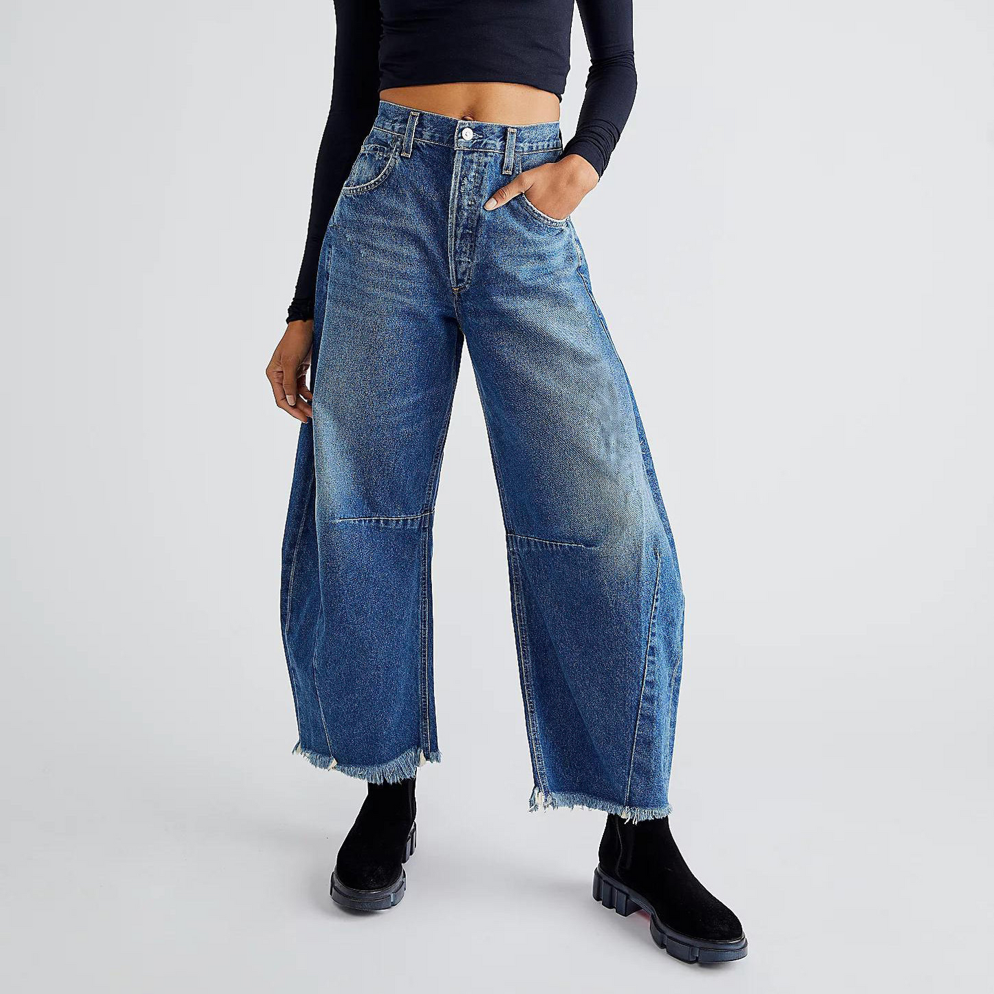 Relaxed Fit Distressed Wide Leg Women's Jeans