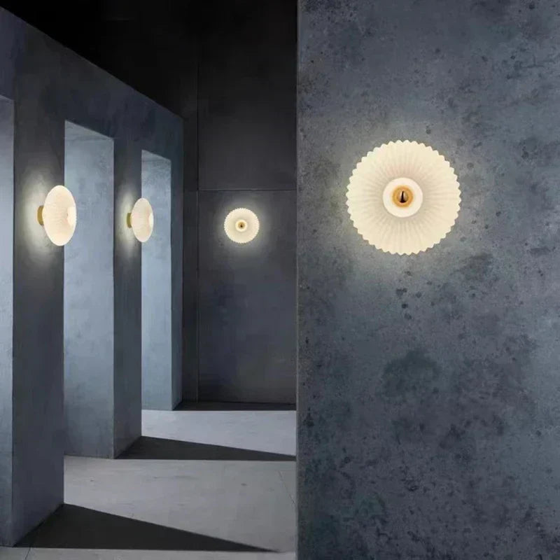 Elegant Wave Glass Wall Light for Mood Lighting - VogeLuxe