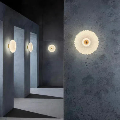 Elegant Wave Glass Wall Light for Mood Lighting - VogeLuxe