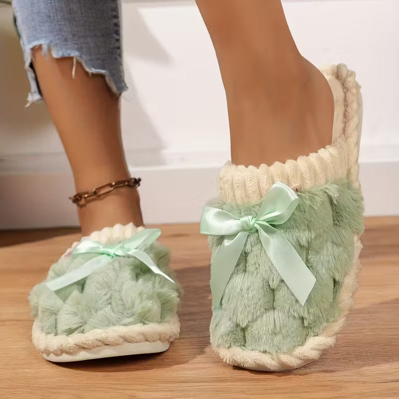 Cozy Plush Women's Slippers – Comfortable Fuzzy Home Shoes