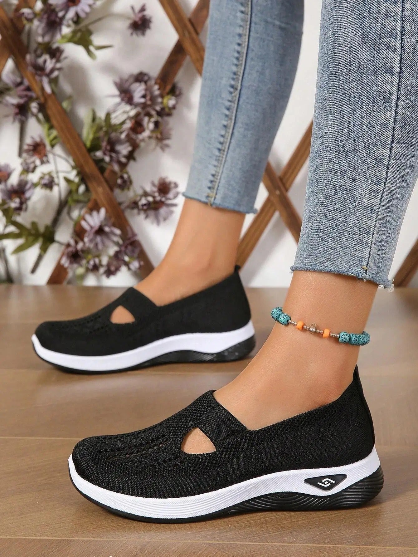 Comfortable Walking Shoes for Women with Cushioning