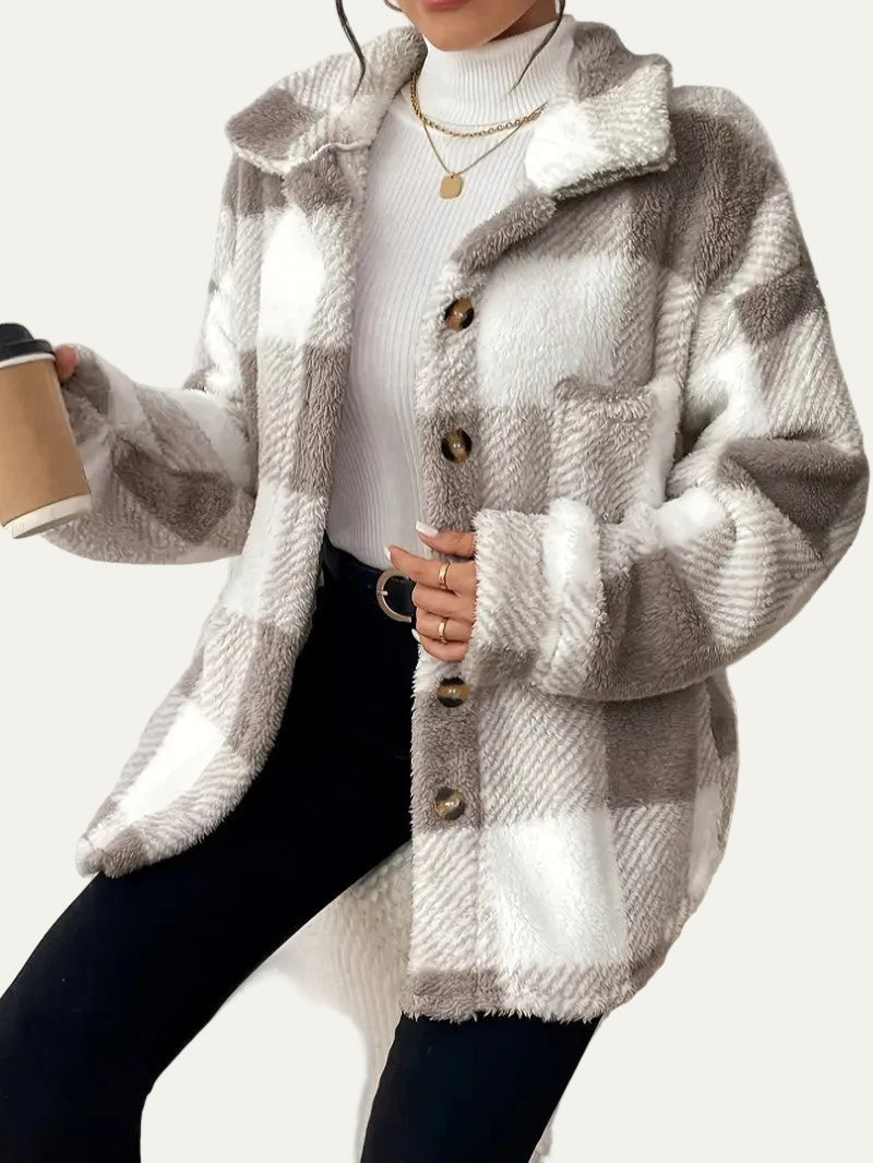 VogeLuxe | Women’s Oversized Teddy Plaid Shacket