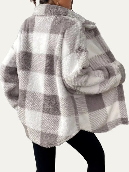 VogeLuxe | Women’s Oversized Teddy Plaid Shacket