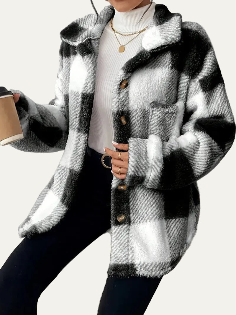 VogeLuxe | Women’s Oversized Teddy Plaid Shacket