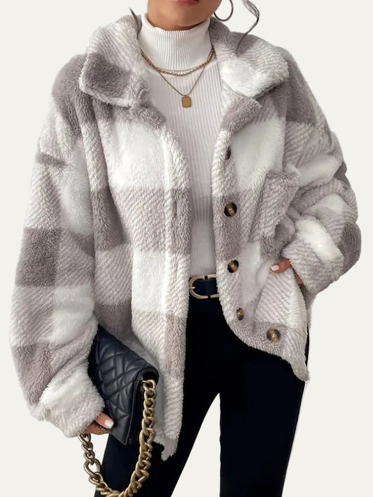 VogeLuxe | Women’s Oversized Teddy Plaid Shacket