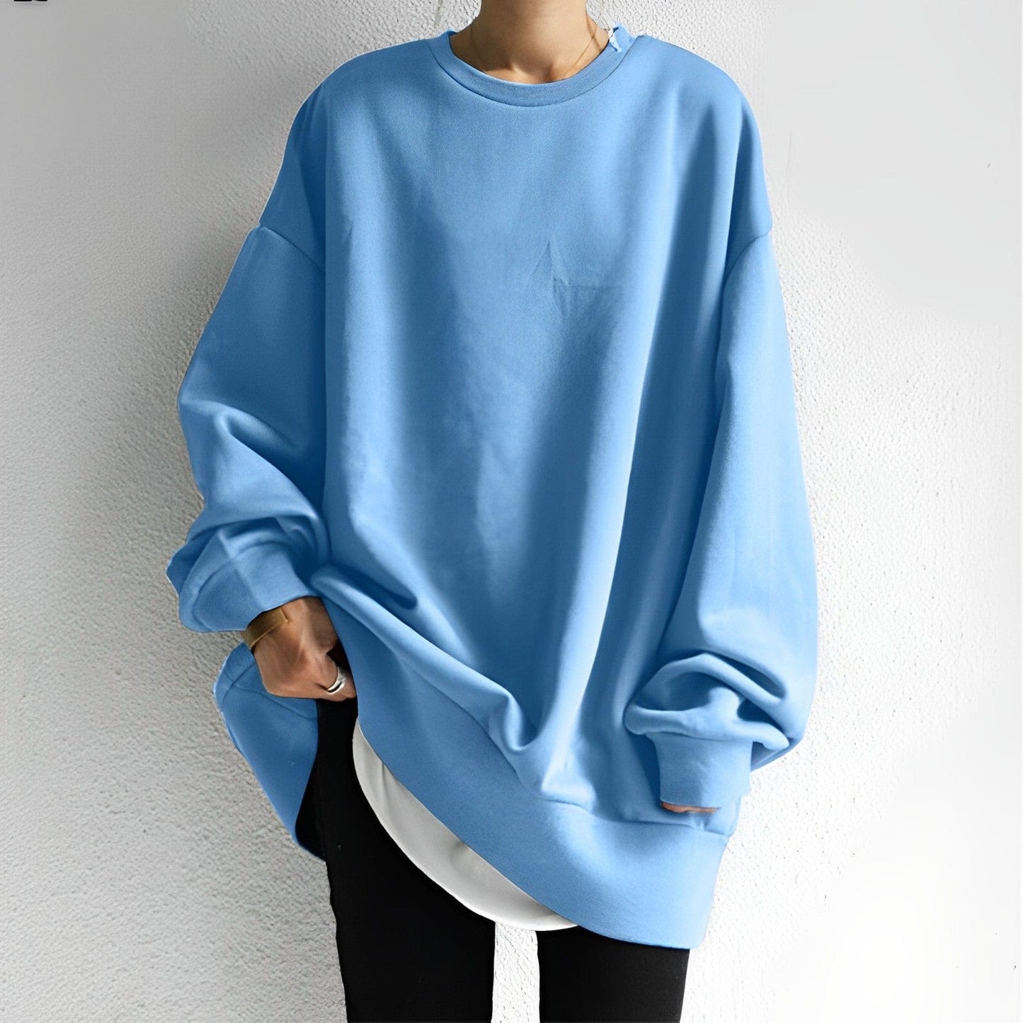 Relaxed Fit Women's Crew Neck Sweatshirt