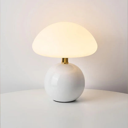 Rustic Cream Mushroom Table Lamp in Classic Retro Style