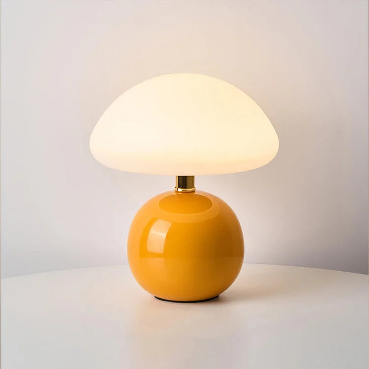 Rustic Cream Mushroom Table Lamp in Classic Retro Style