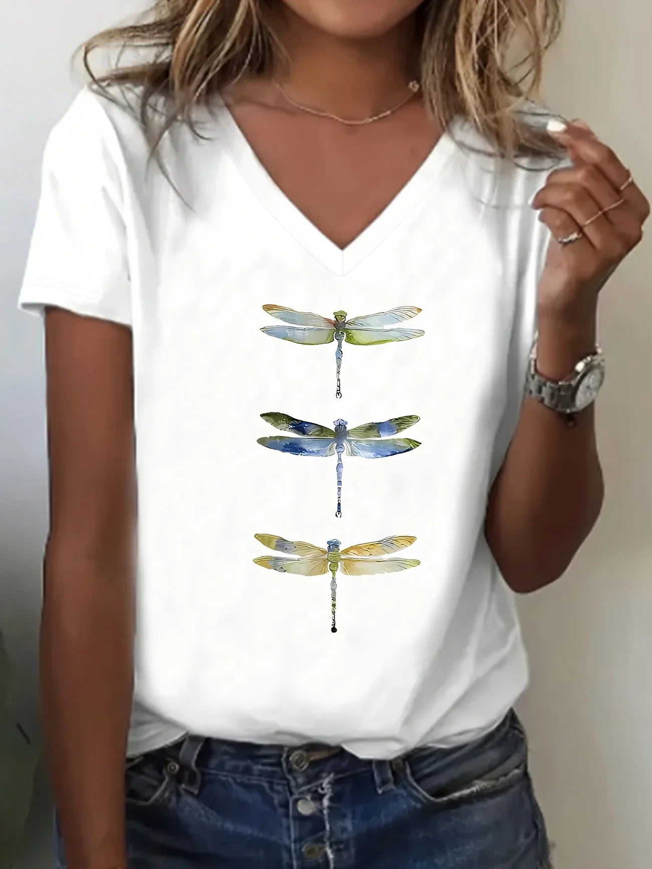 Relaxed Fit Ladies Graphic T-Shirt with Dragonfly Design - VogeLuxe