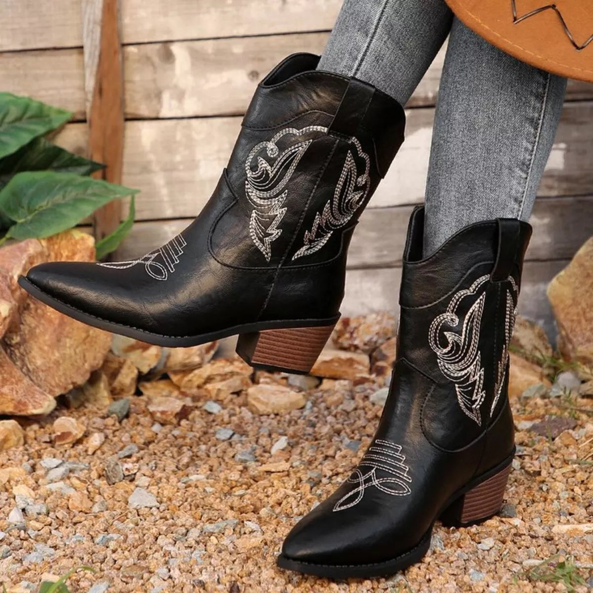 Rugged Country Leather Boots - VogeLuxe