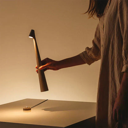 Simple Slim Wireless Desk Lamp For Warm Reading Light - BritishElegance