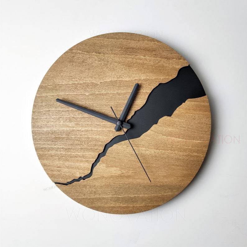 Simple Rustic Wooden Wall Clock