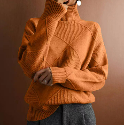 Soft Women's Cashmere Crew Neck Winter Sweater