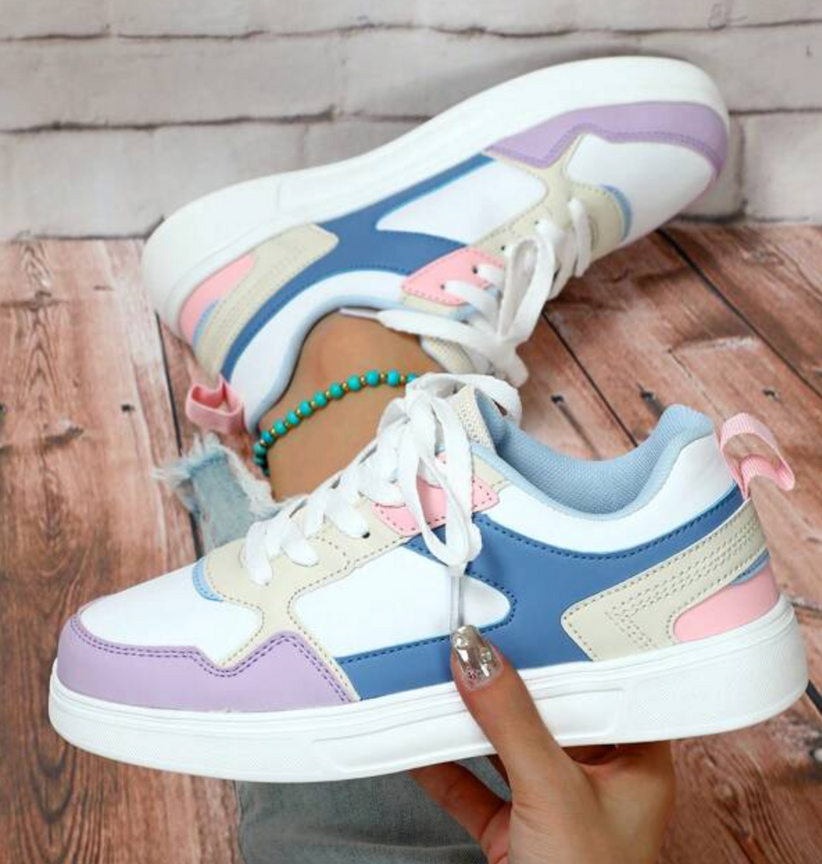 Comfortable Women's Casual Lace Sneakers