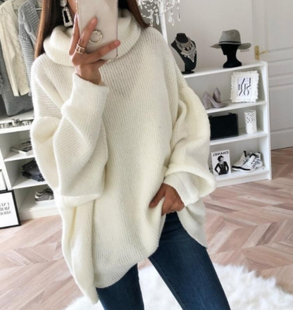 Soft Women's Beige Cashmere Crew Neck Sweater