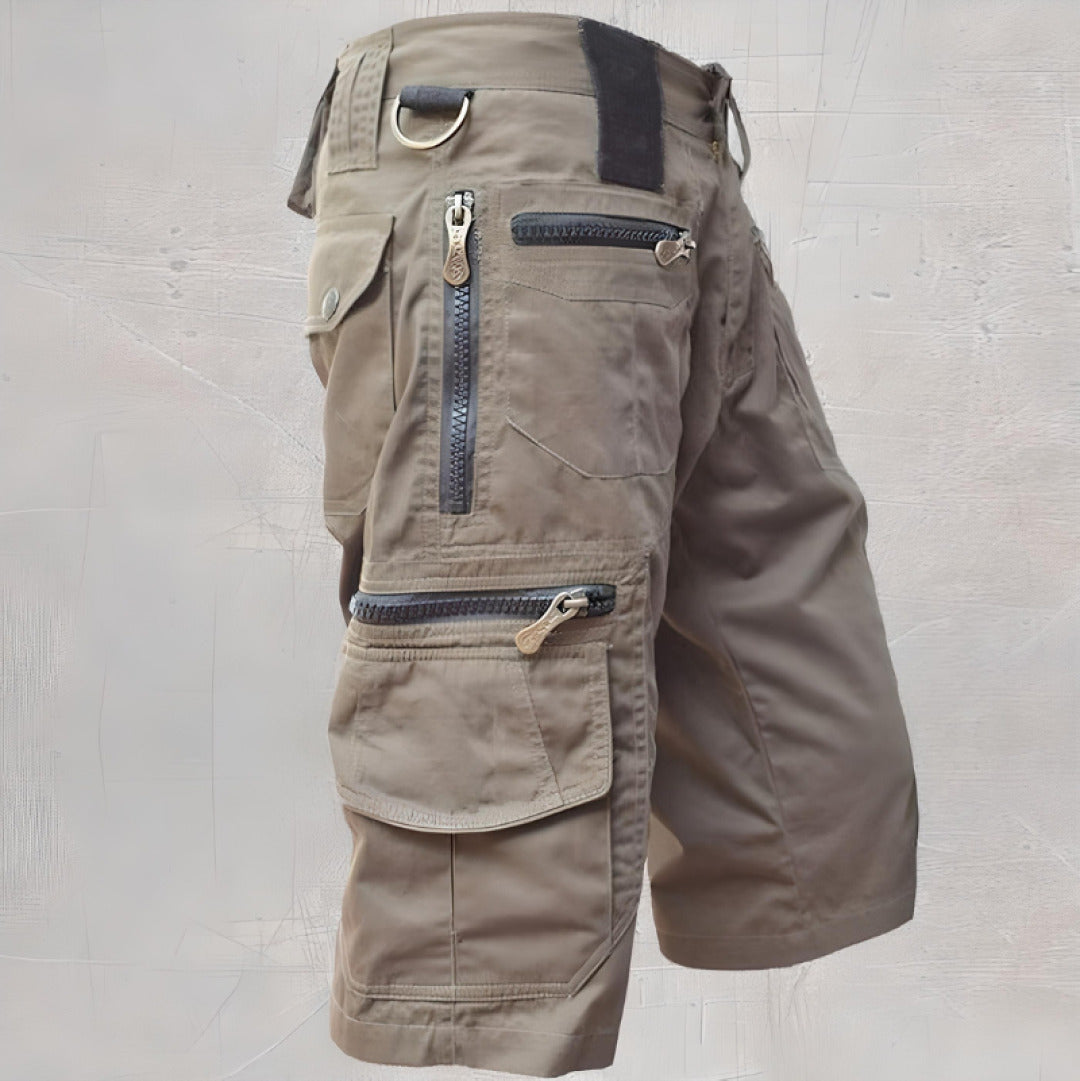 Relaxed Fit Men's Cargo Shorts