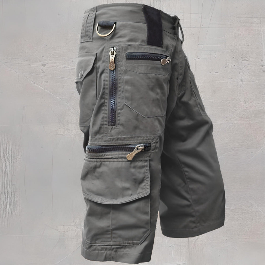 Relaxed Fit Men's Cargo Shorts