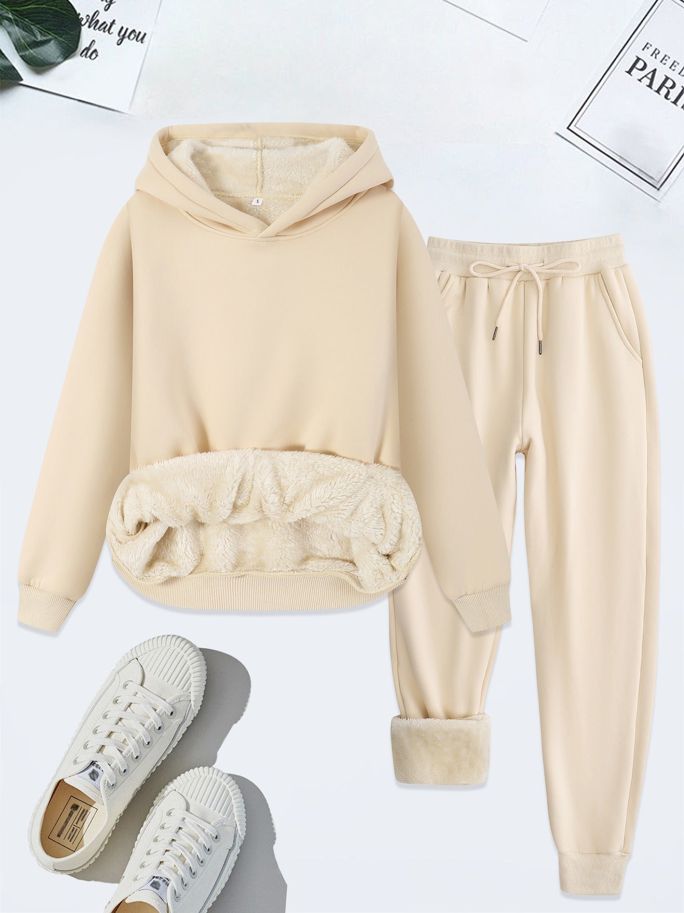 Comfy Women's Hoodie Sweat Suit with City Print