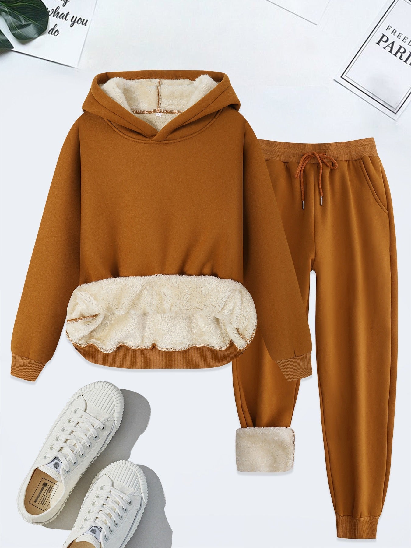 Comfy Women's Hoodie Sweat Suit with City Print