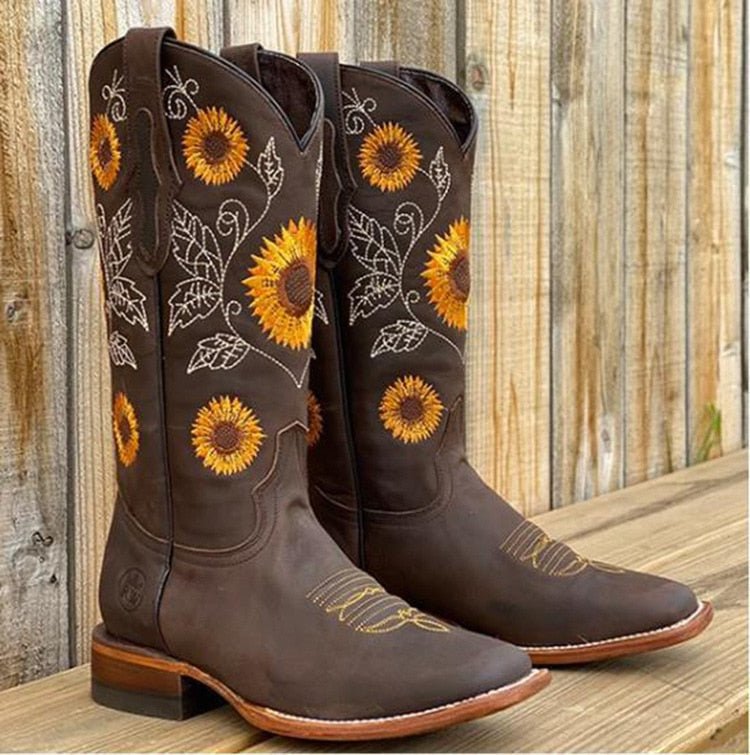 Western Style Embroidered Ladies Boots