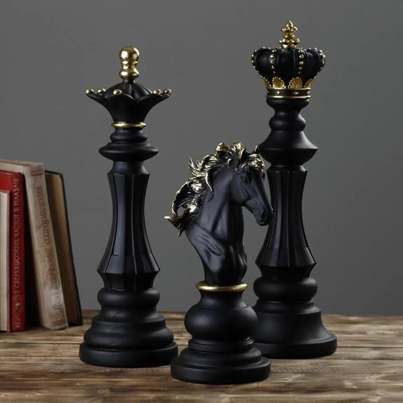 Colorful Japanese Style Chess Decor Figure - VogeLuxe
