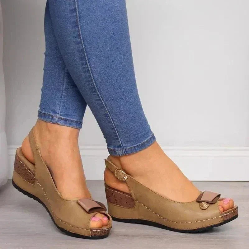 Comfortable Ankle Strap Sandal - VogeLuxe