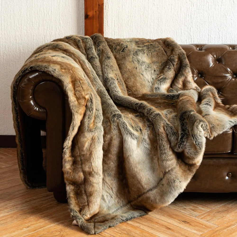 Soft Faux Fur Throw Blanket for Cozy Home Decor