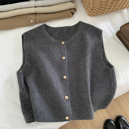 Women's Cozy Cable Knit Sweater Vest - VogeLuxe