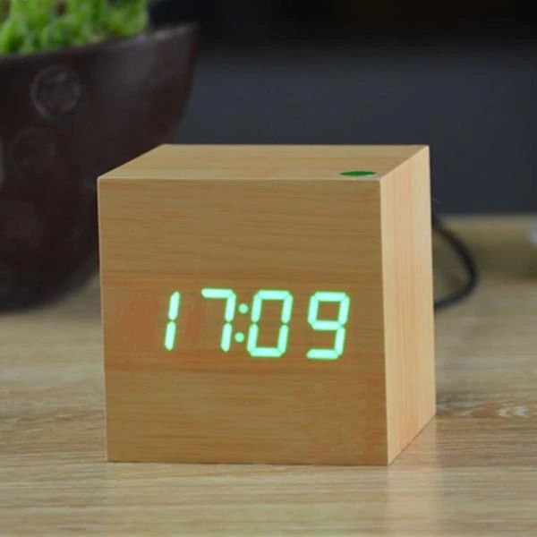 Simple Wooden LED Desk Clock