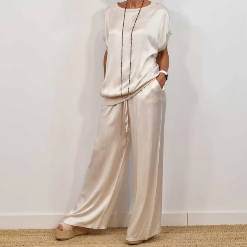 Chic Ladies 2 Piece Suit Set - VogeLuxe