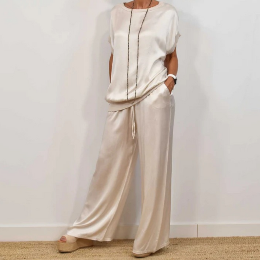 Chic Ladies 2 Piece Suit Set - VogeLuxe
