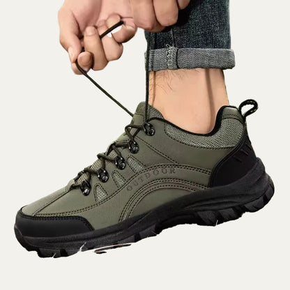 VogeLuxe | Men’s Low Top Outdoor Hiking Shoes