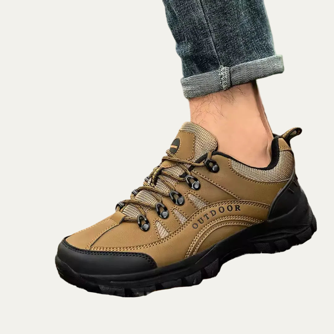 VogeLuxe | Men’s Low Top Outdoor Hiking Shoes