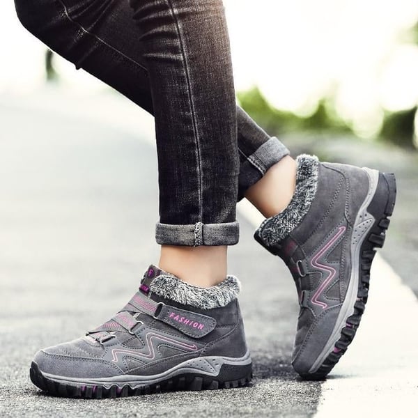 VogeLuxe | Unisex Lightweight Knit Running Shoe with Chunky Sole