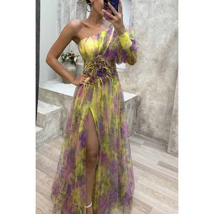 Beautiful Long Dress in Lightweight Floral Pattern